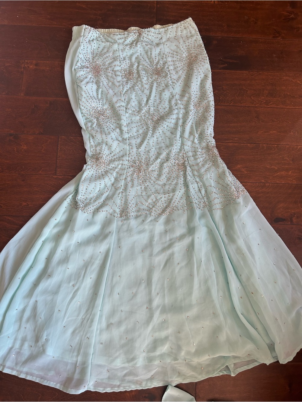 Women’s Sz M Mermaid Style Beaded Indian Lehenga Skirt & Dupatta Sea Green